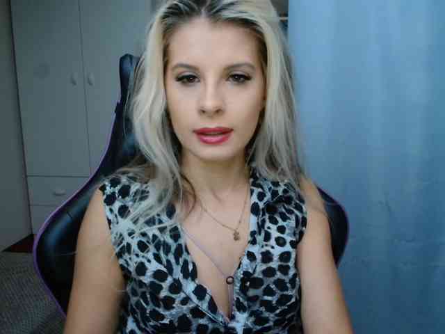 KristineNatural webcam