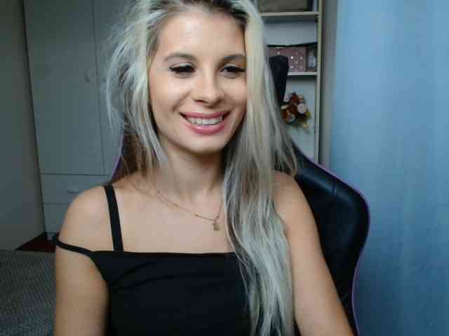KristineNatural webcam