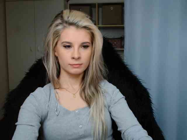 KristineNatural webcam