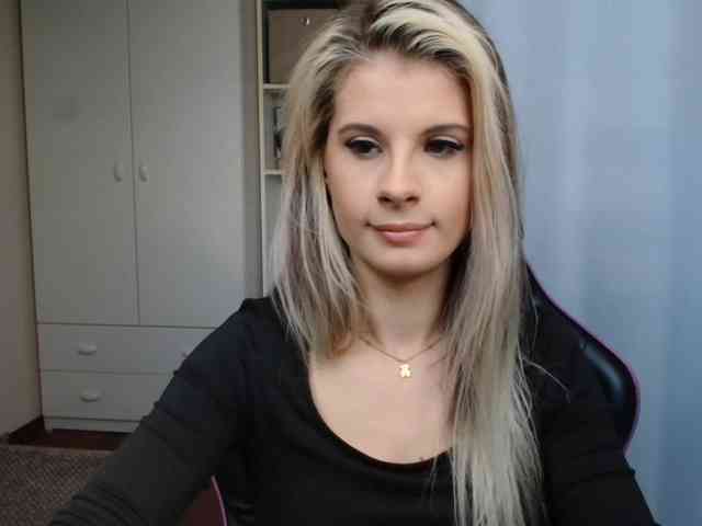 KristineNatural webcam