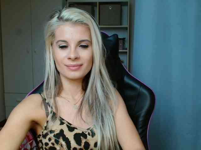 KristineNatural cam