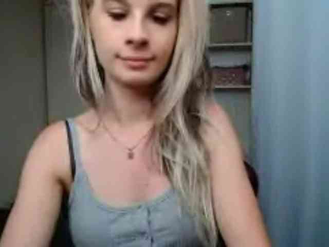KristineNatural webcam