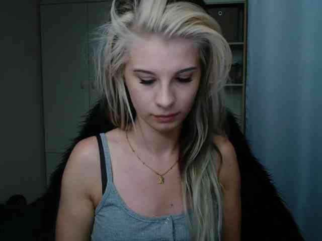 KristineNatural webcam