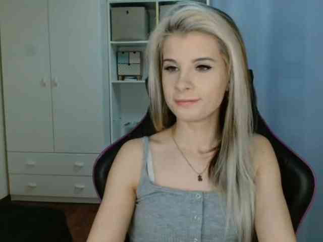 KristineNatural webcam
