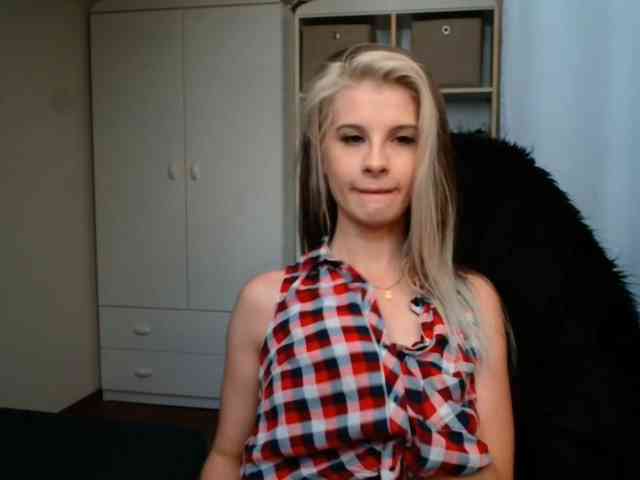 KristineNatural webcam