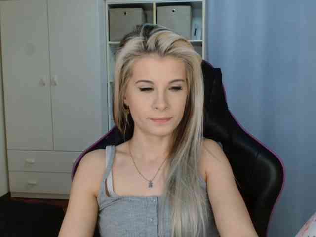 KristineNatural webcam