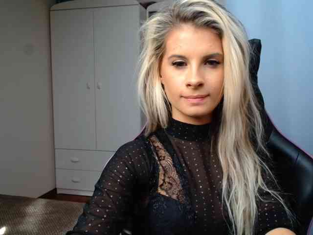 KristineNatural webcam