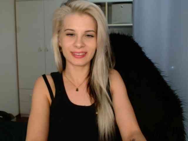 KristineNatural webcam