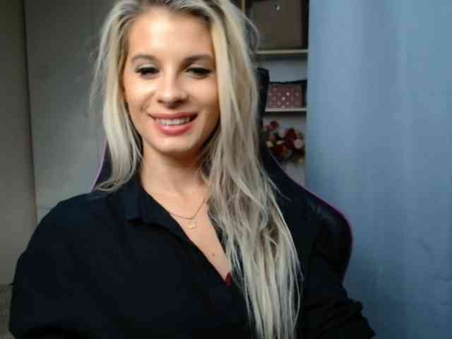 KristineNatural webcam