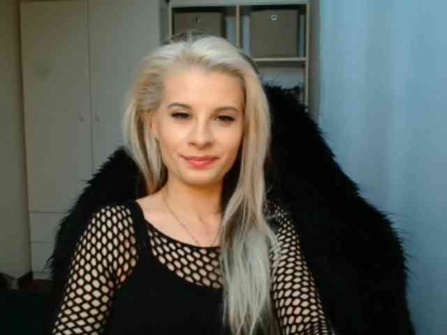KristineNatural webcam