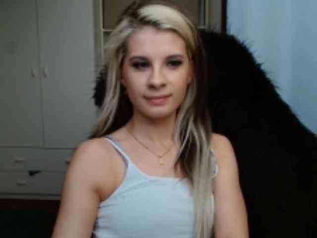 KristineNatural webcam