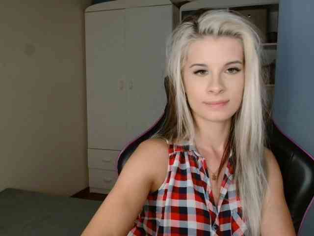 KristineNatural webcam