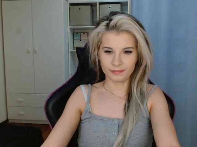 KristineNatural webcam