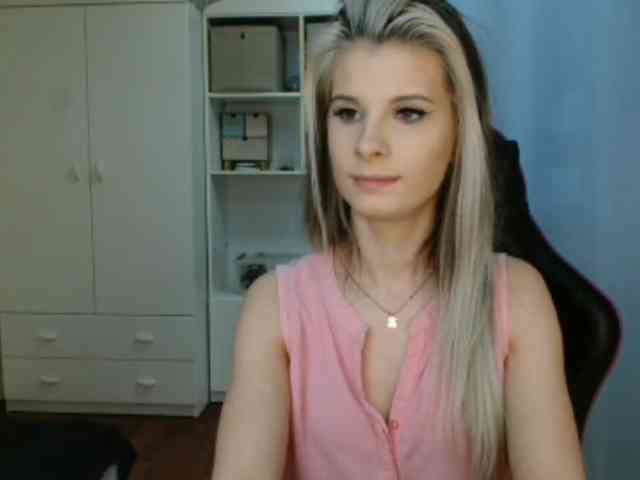 KristineNatural webcam