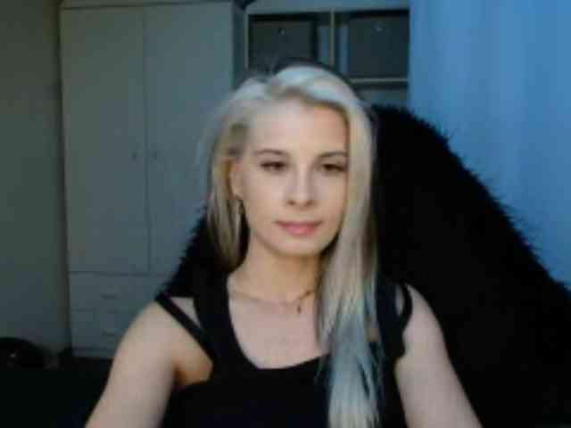 KristineNatural webcam