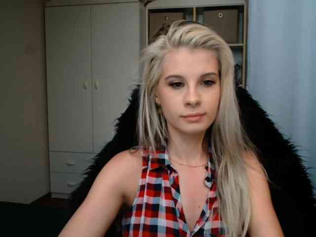 KristineNatural webcam