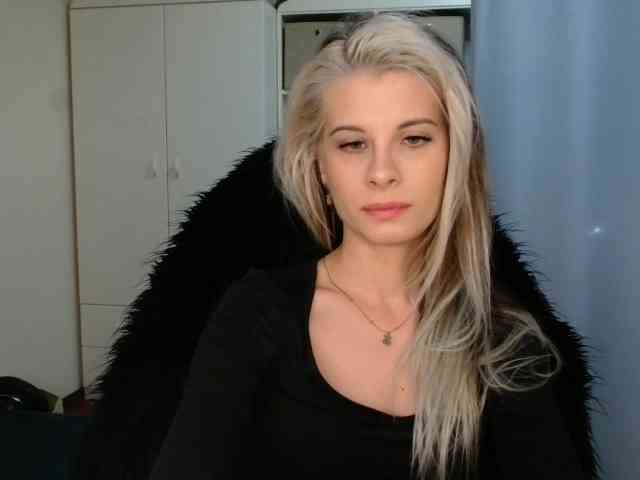 KristineNatural webcam