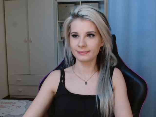 KristineNatural webcam