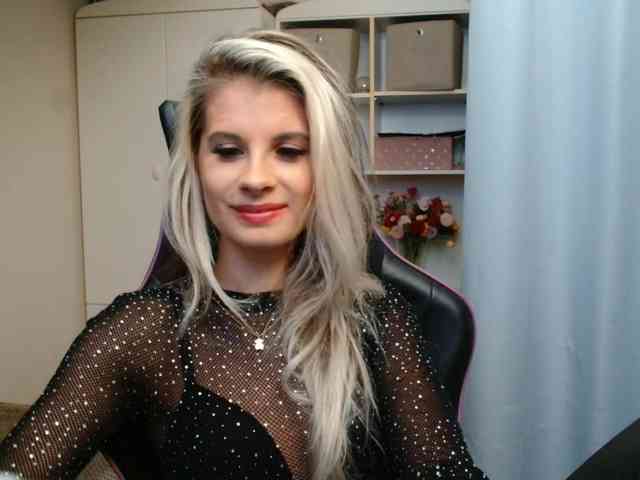 KristineNatural webcam
