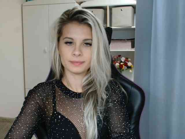 KristineNatural webcam