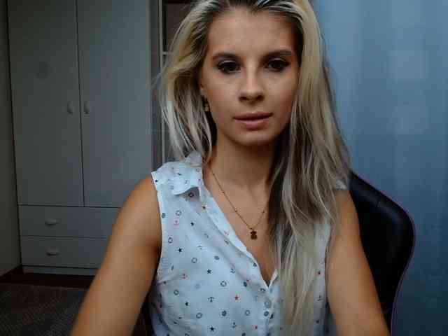 KristineNatural webcam
