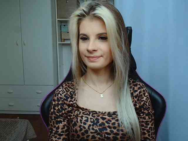 KristineNatural webcam