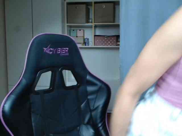 KristineNatural webcam