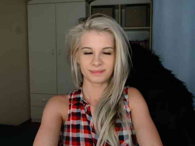 KristineNatural webcam