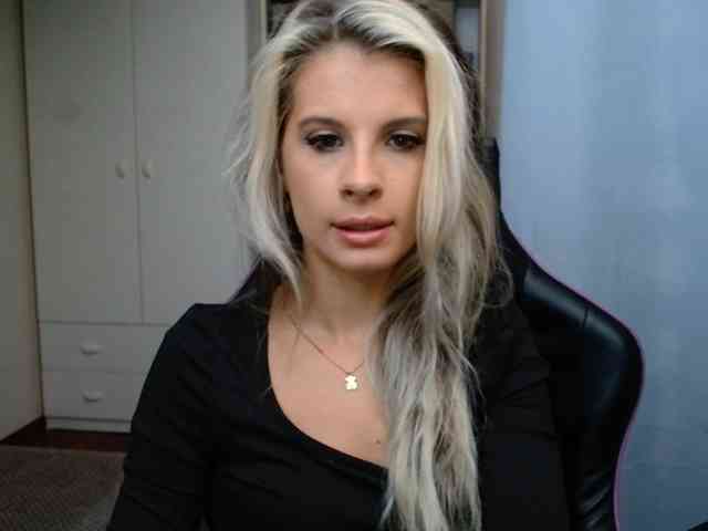KristineNatural webcam