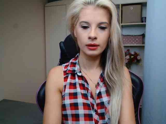 KristineNatural webcam