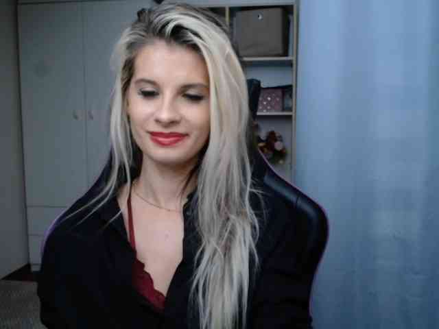 KristineNatural webcam