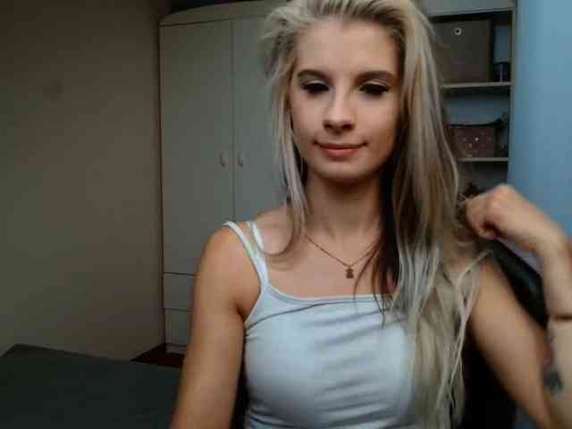 KristineNatural webcam