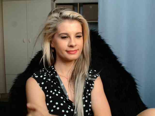 KristineNatural webcam