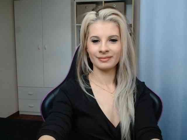 KristineNatural webcam