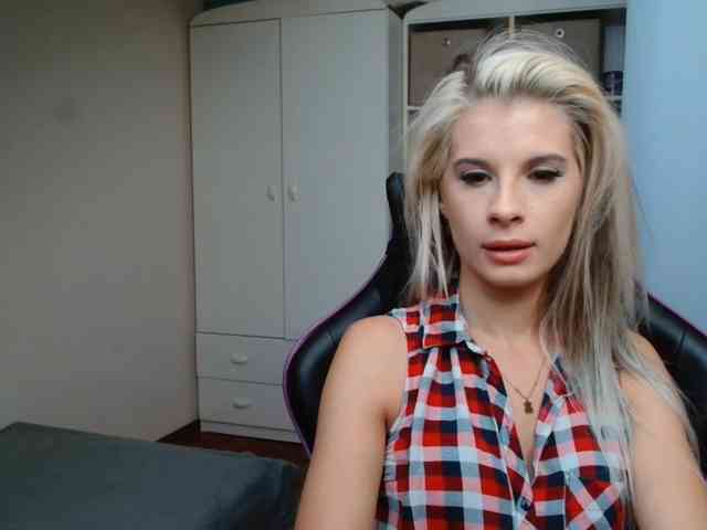 KristineNatural webcam