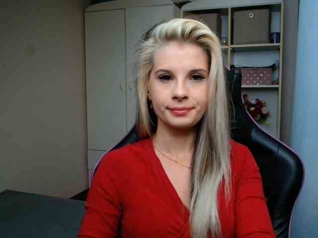 KristineNatural webcam