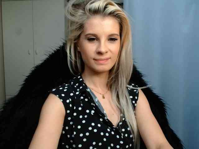 KristineNatural webcam