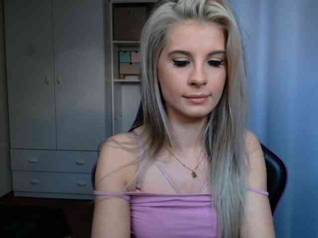 KristineNatural webcam