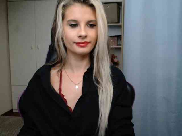 KristineNatural webcam