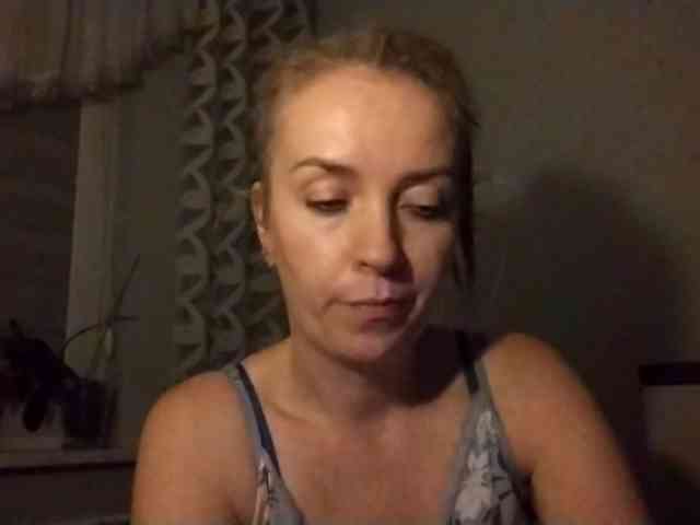 KristineNatural webcam