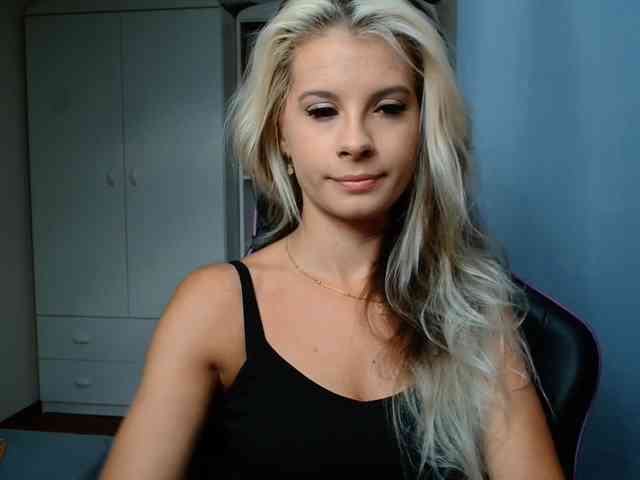 KristineNatural webcam