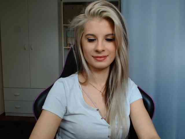 KristineNatural webcam