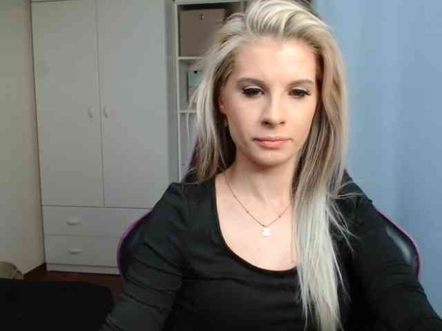 KristineNatural webcam