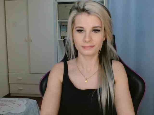 KristineNatural webcam