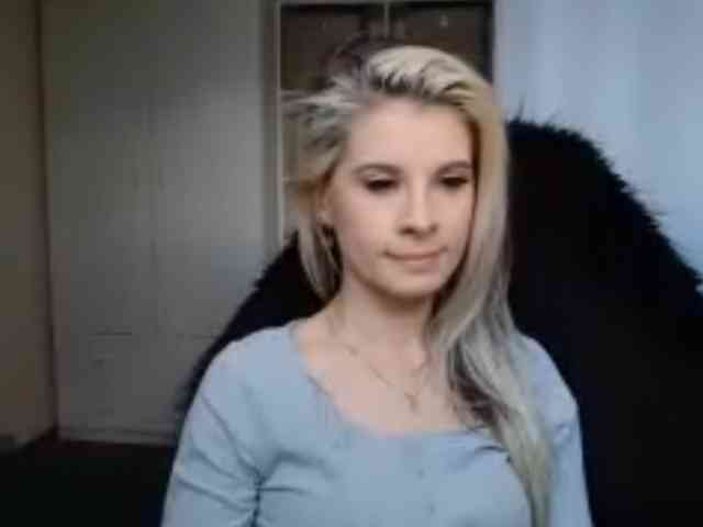 KristineNatural webcam