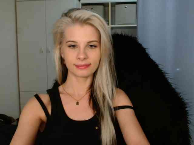 KristineNatural webcam