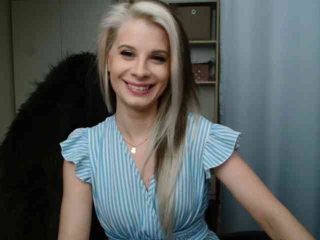 KristineNatural webcam
