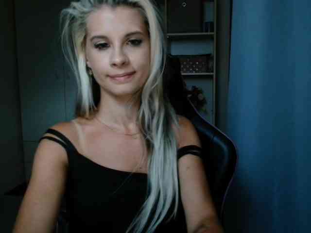 KristineNatural webcam