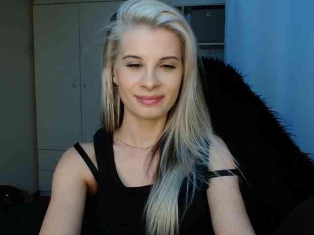 KristineNatural webcam
