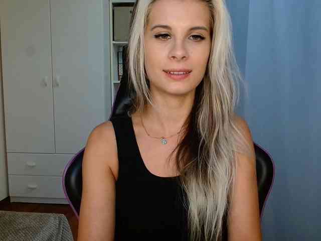 KristineNatural's Sexcam